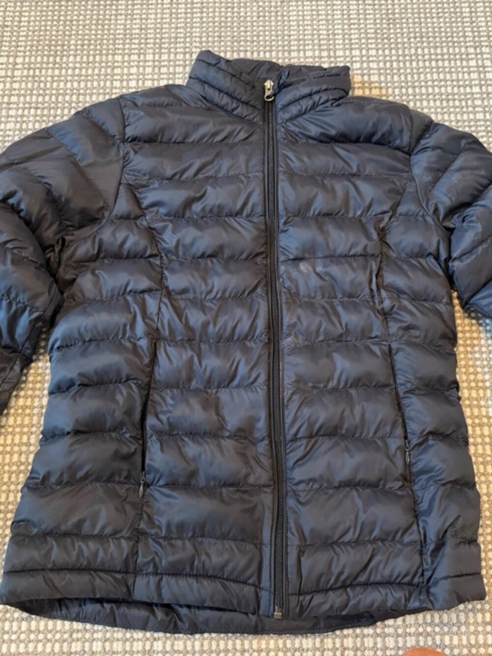 Amazon Essentials Youth Lightweight Puffer Jacket